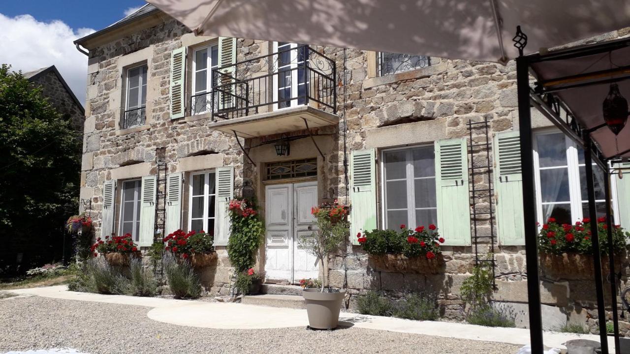 La Maison Bourgeoise Saint-Priest-des-Champs Экстерьер фото